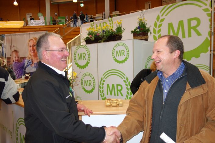 Handschlag Martin Schmidt mit Bernd Kraft